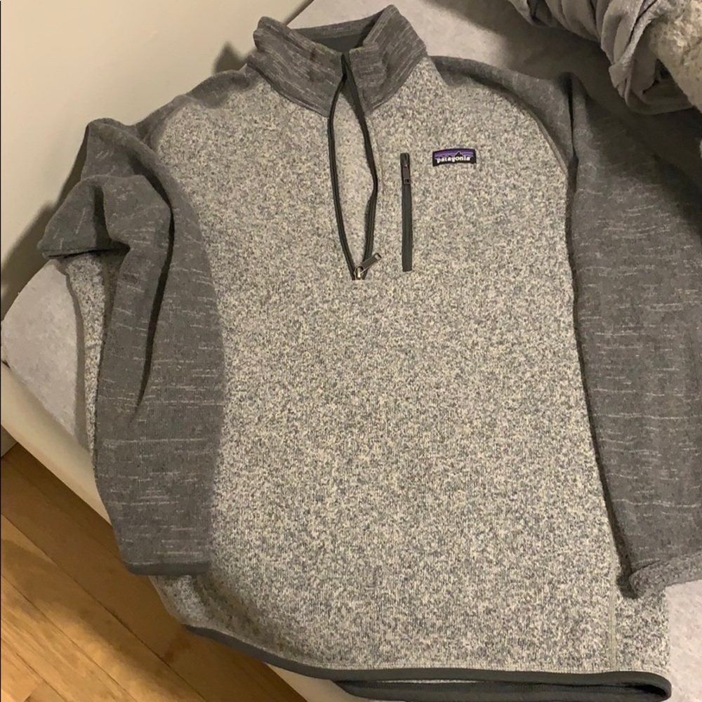 Patagonia quarter zip fleece